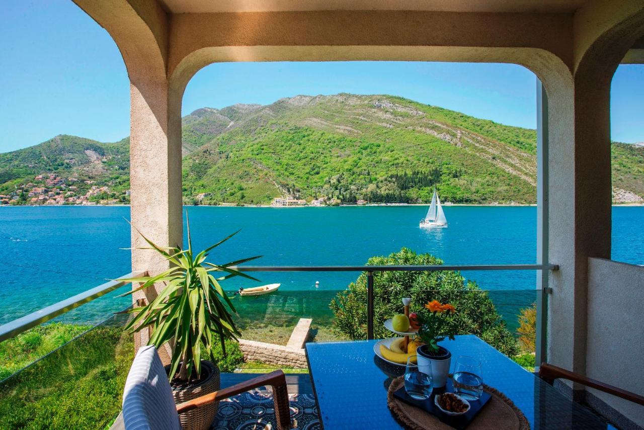 Apartments Maxhit Tivat Exterior foto
